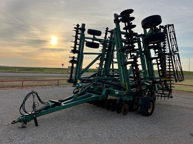 2009-great-plains-3000-image-1