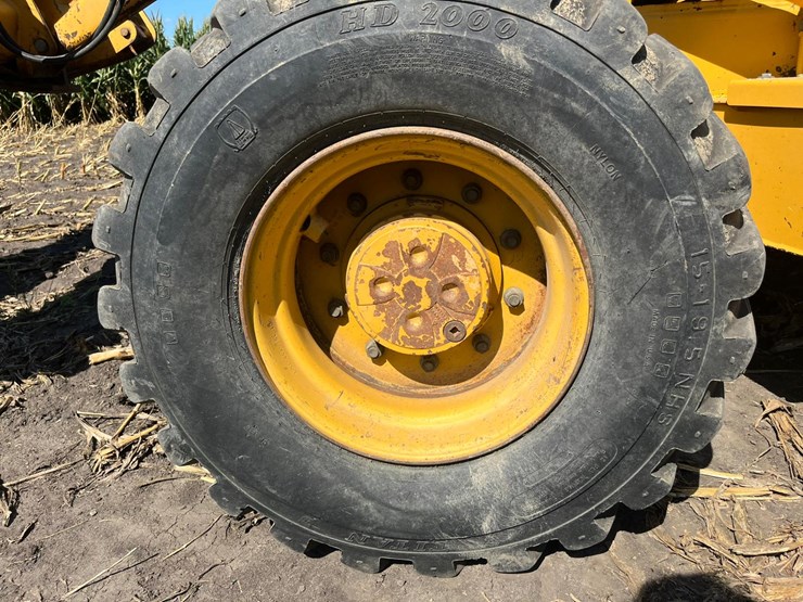 deere-710d-image-41