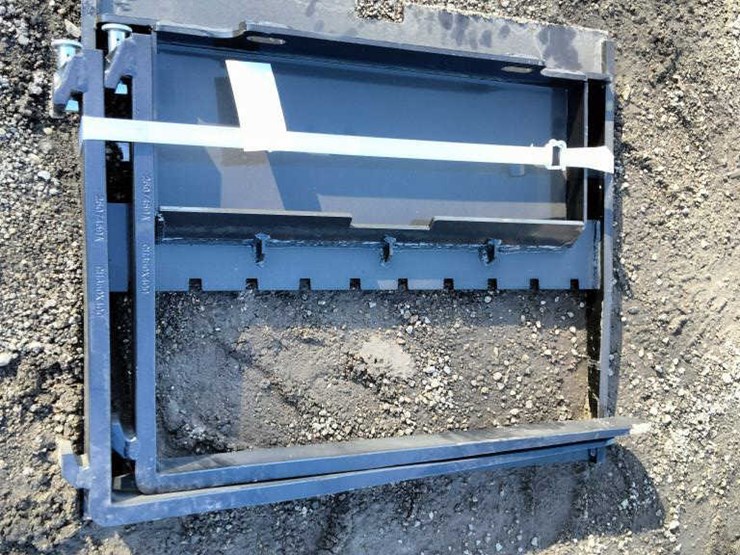 #245-•-mini-skid-steer-forks-image-1