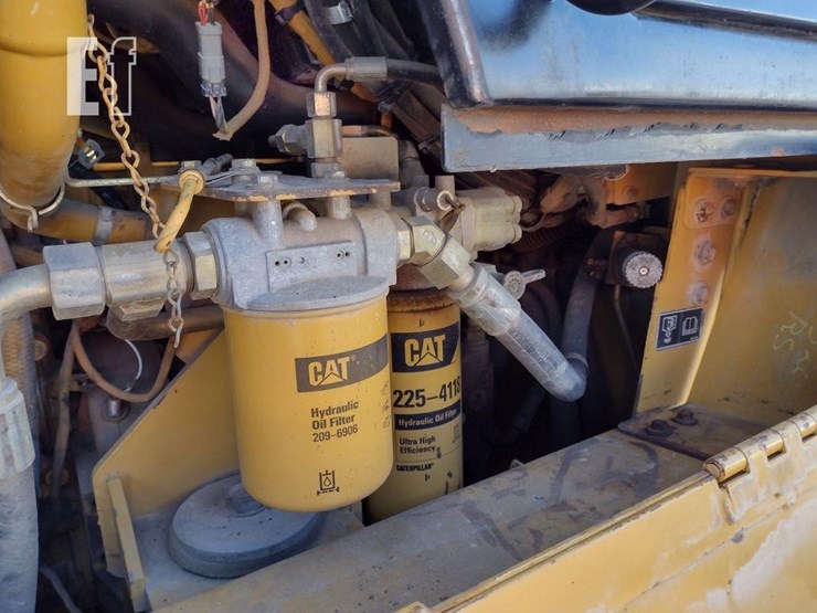 2005-caterpillar-963c-image-42