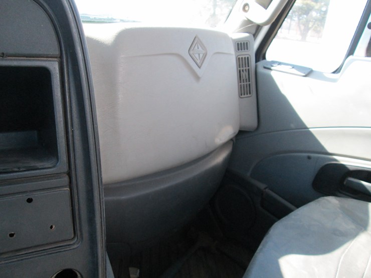 2012-international-prostar-image-30