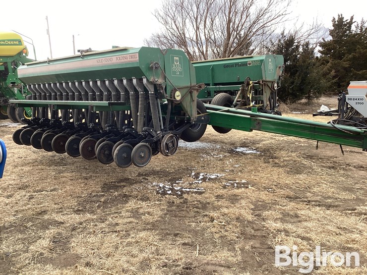 great-plains-3608860435-grain-box-drill-image-4