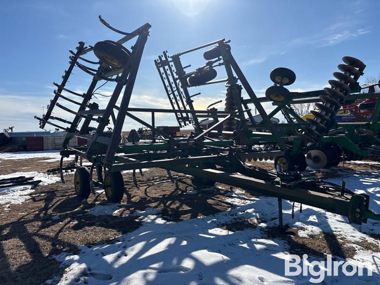 1990-john-deere-610-image-3