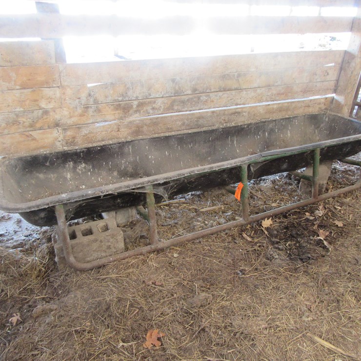 #8970 • Feed Trough
