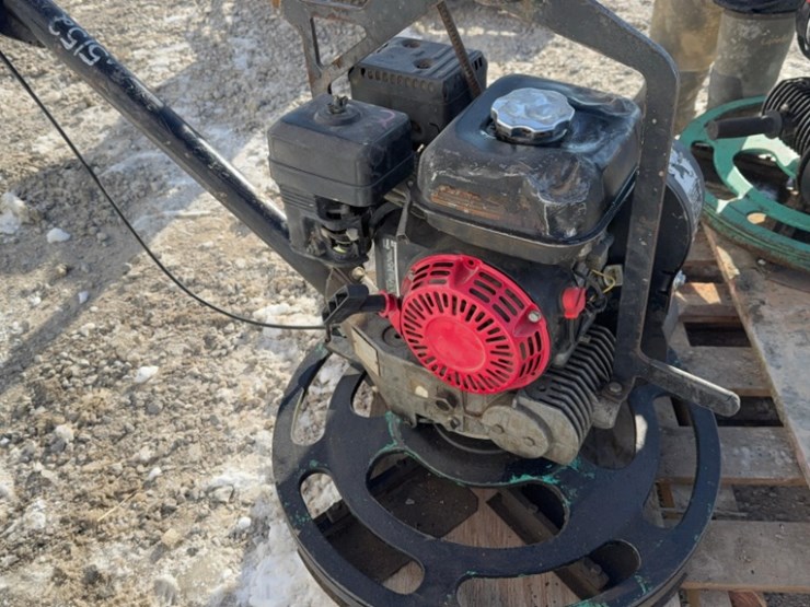 2'-power-trowel-with-honda-motor-image-2
