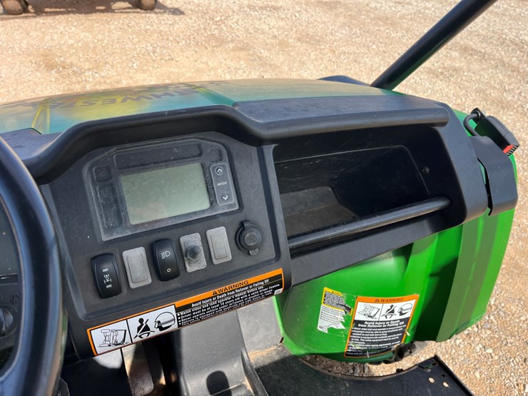 2016-john-deere-gator-image-14
