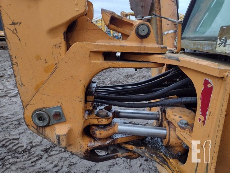 2002-case-580sl-image-34