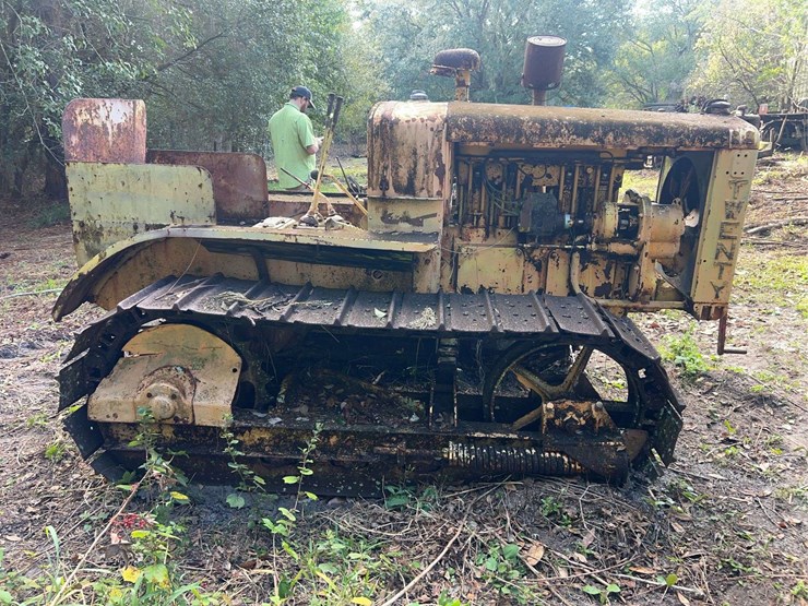 caterpillar-twenty-image-5