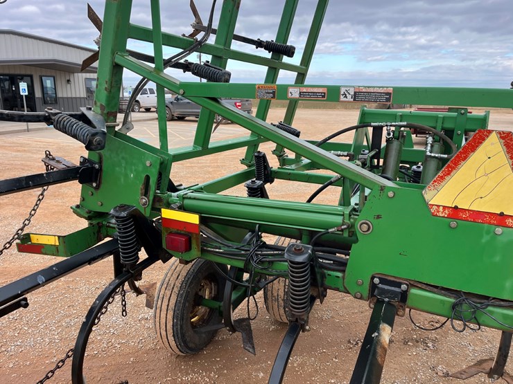 2000-john-deere-680-image-16