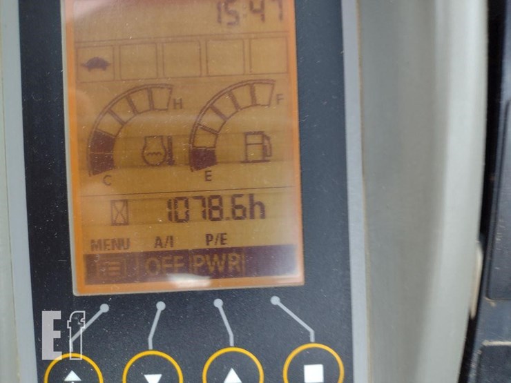 2014-hitachi-zx35u-image-6