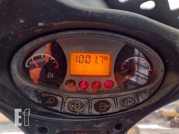 2016-bobcat-s590-image-6