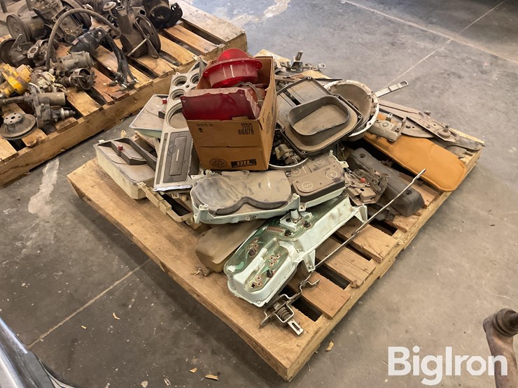 chevrolet-&-dodge-pickup-parts-image-5