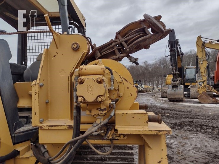 2012-deere-700k-lgp-image-60