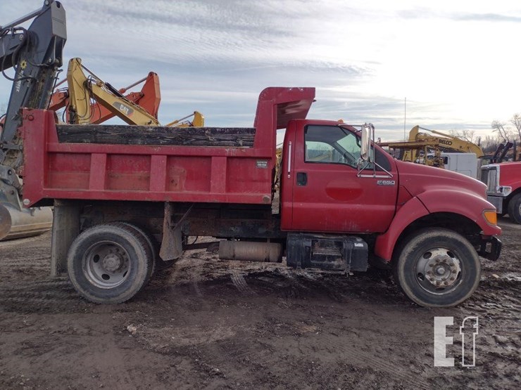 2003-ford-f650-sd-image-3