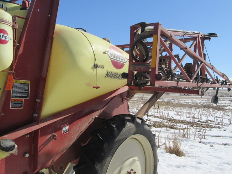 #8956-•-hardi-575-navigator-sprayer-image-9