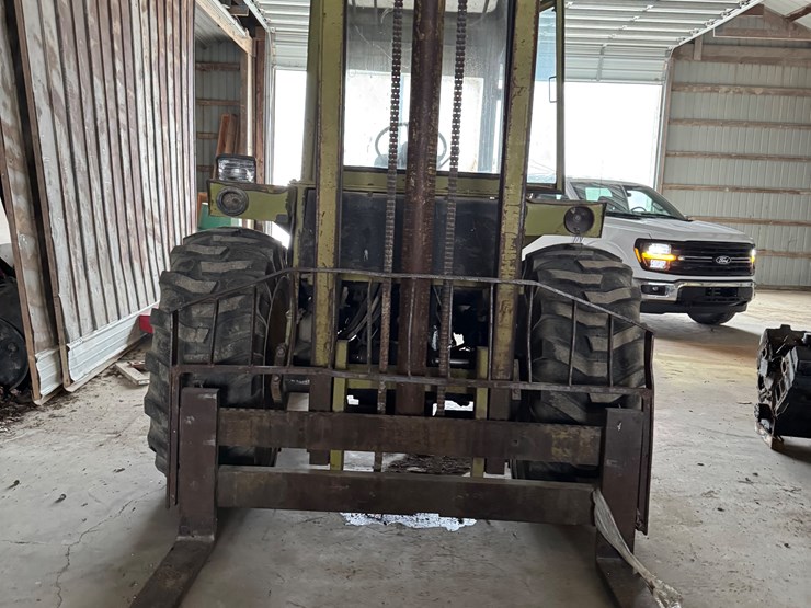 #1023-•-clark-ut-60-forklift-image-2