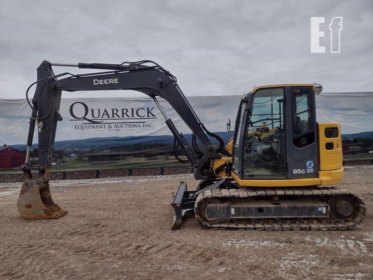 2021-deere-85g-image-1