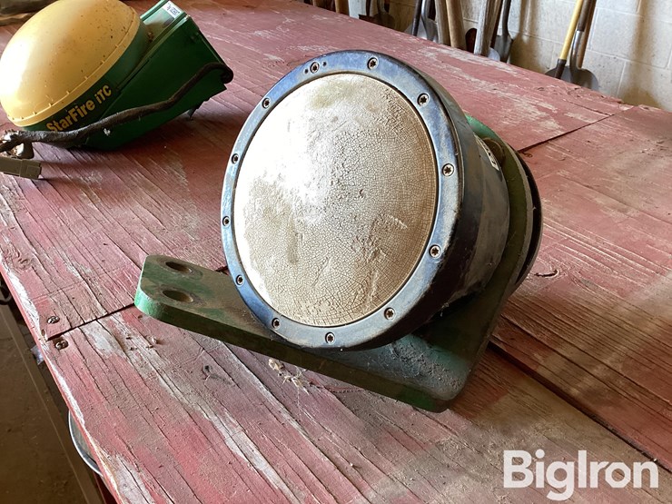 john-deere-40-image-5