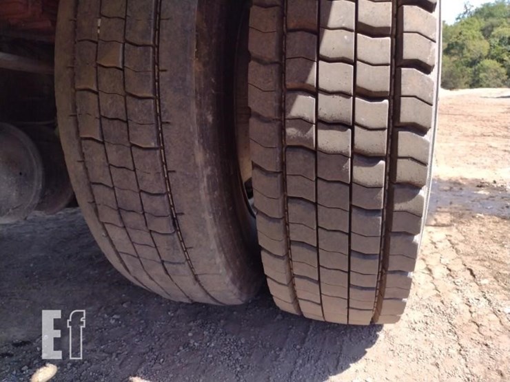 2008-international-durastar-4300-image-26