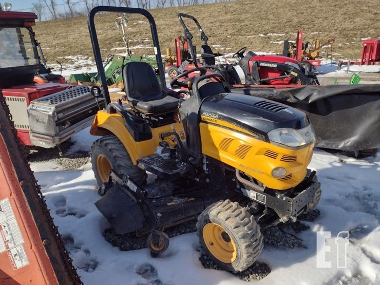 cub-cadet-c2400-tractor-4347-image-3