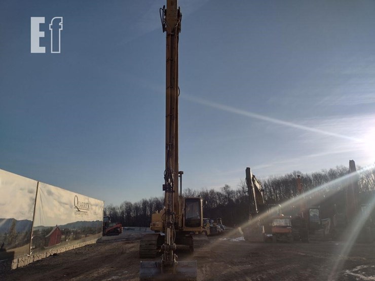 2000-deere-270c-lc-image-2