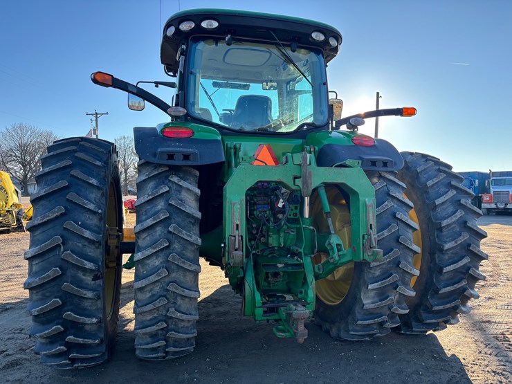 john-deere-8320-image-4