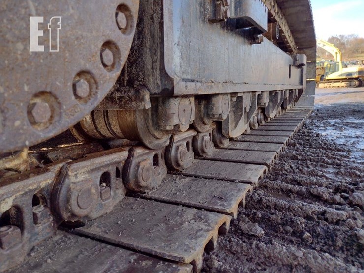 2020-deere-350g-lc-image-25