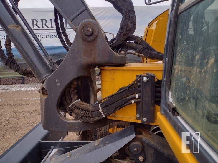 2021-deere-85g-image-25