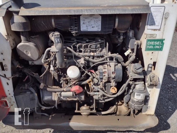 2020-bobcat-t590-image-36