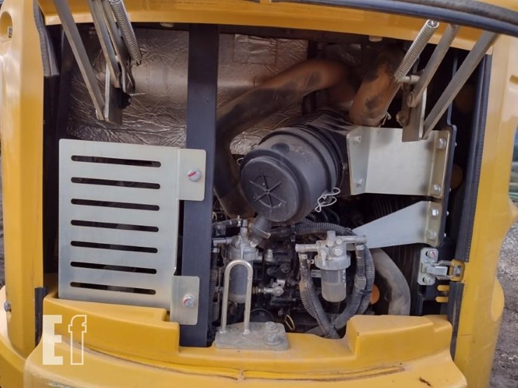 2022-deere-26g-image-43