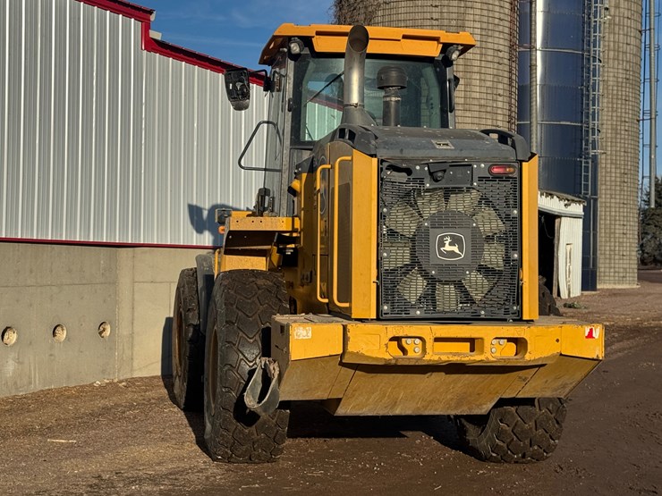 2020-deere-624l-image-10