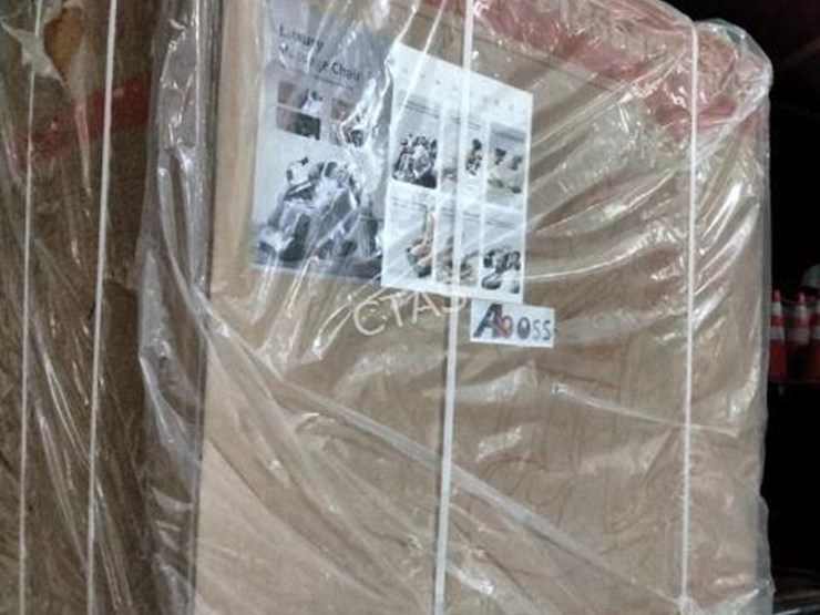 #96-•-high-end-massage-chair-(aboss)-image-3