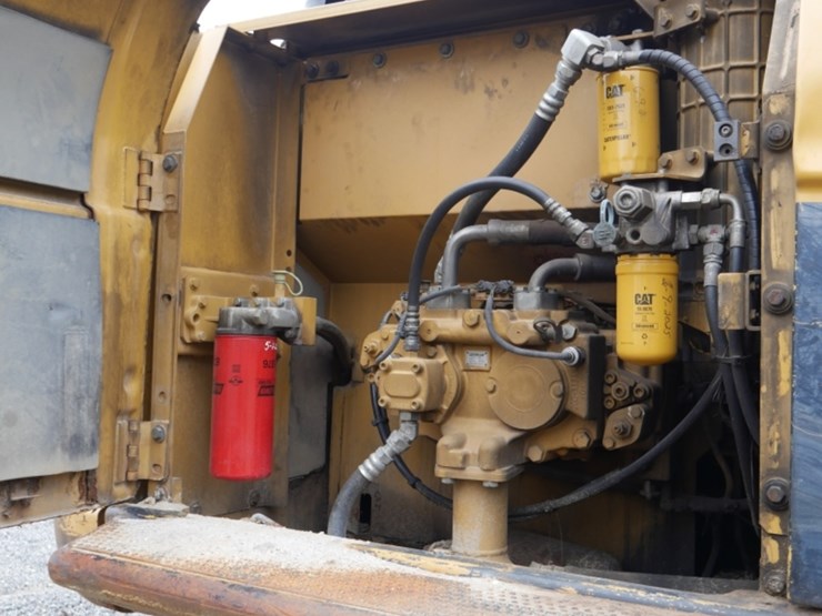 caterpillar-320dl-image-16