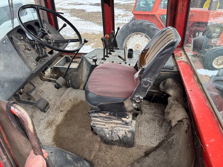 massey-ferguson-4840-image-9