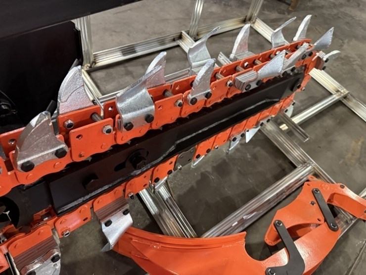 2025-pabreak-tcr380-trencher-image-5