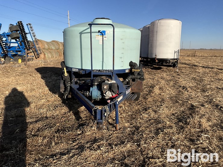 duo-lift-1300-gallon-t/a-nurse-tank-trailer-image-2