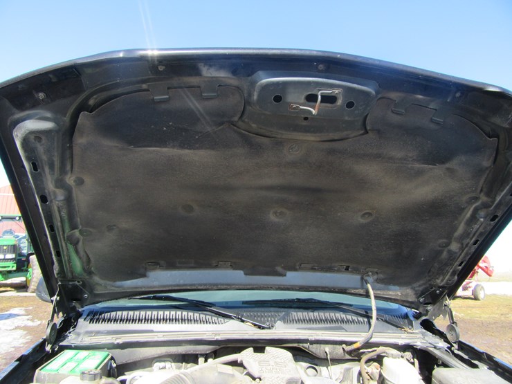 2004-chevrolet-2500-image-47