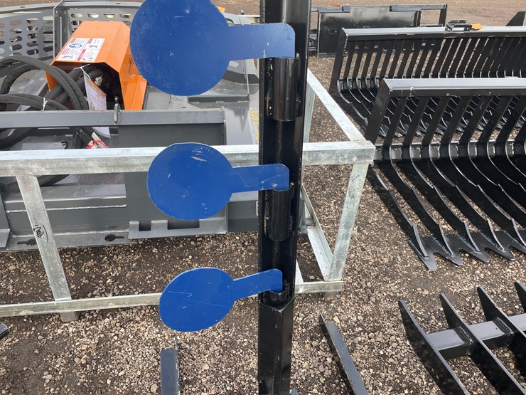 #2072-•-dueling-tree-shooting-target-image-3