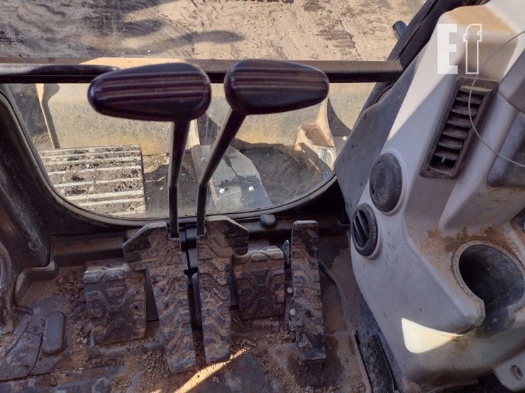 2013-caterpillar-314e-lcr-image-11