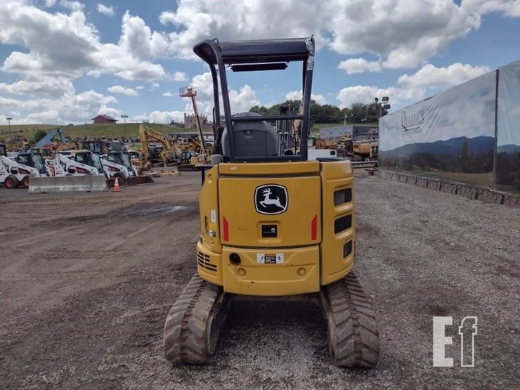 2022-deere-26g-image-4