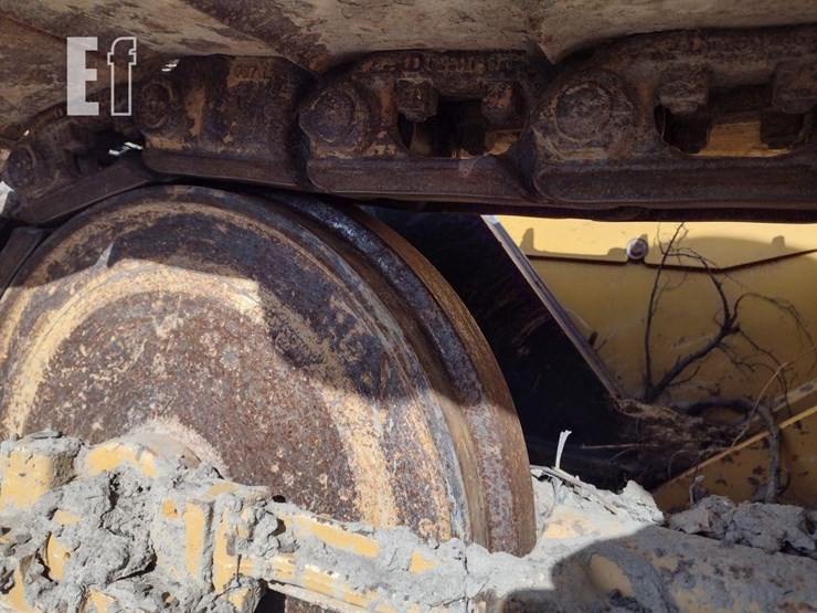 2020-deere-450k-image-38