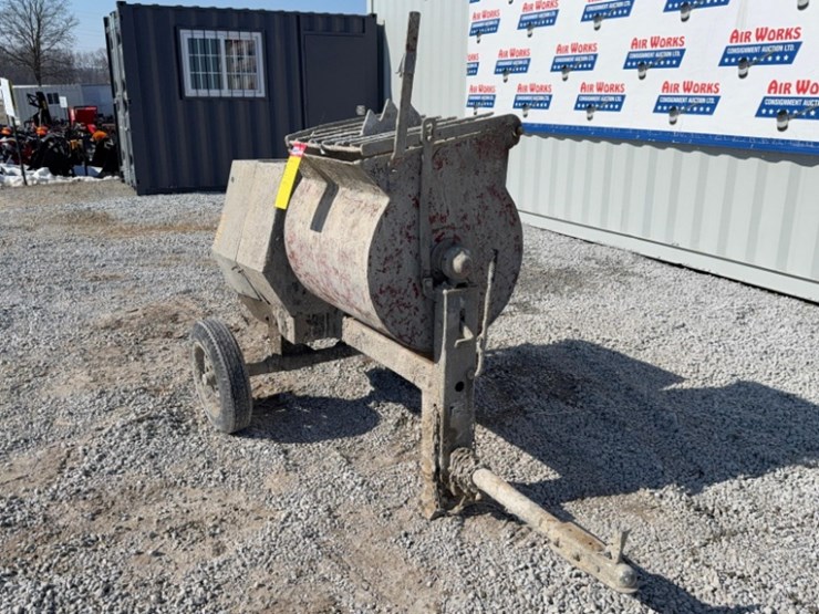 concrete-mixer-with-honda-motor-image-2