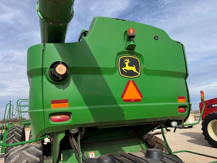 2013-john-deere-s670-image-21