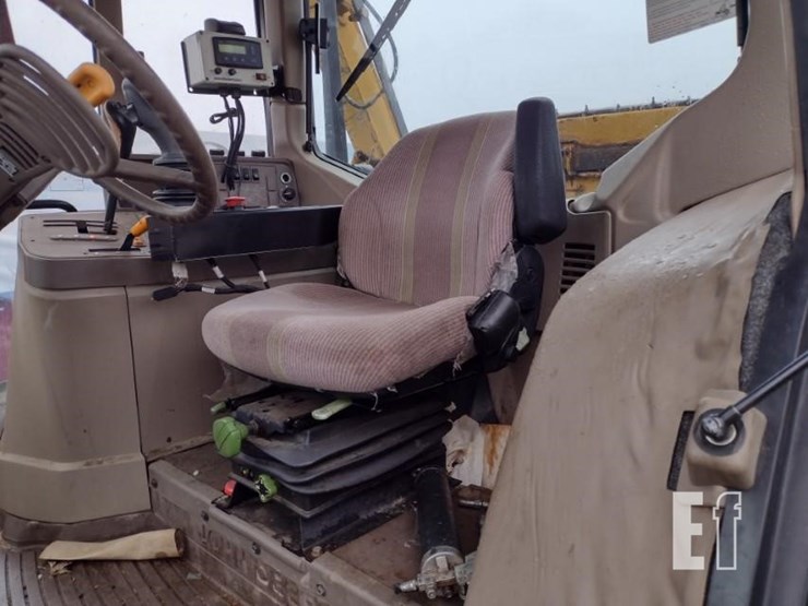 2010-john-deere-7130-image-16