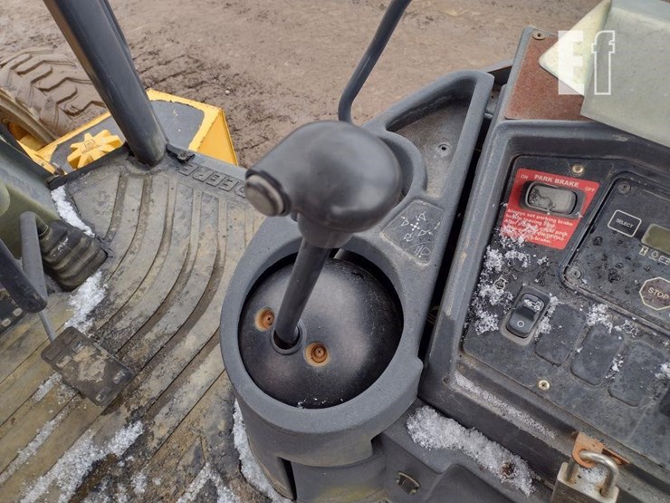 2005-deere-310g-image-8