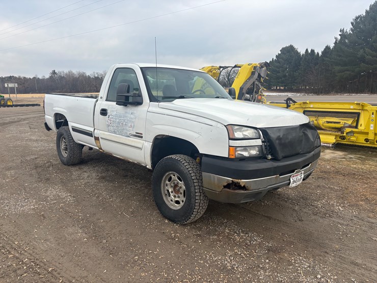 2004-chevrolet-2500-image-7