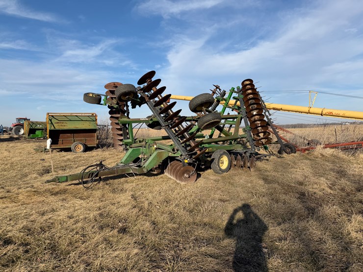 john-deere-630-image-2