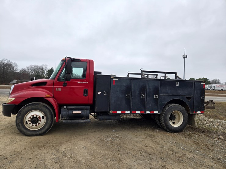 2007-international-durastar-4300-image-6