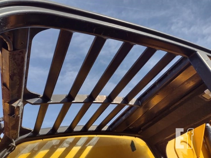 2017-jcb-510-42-image-14