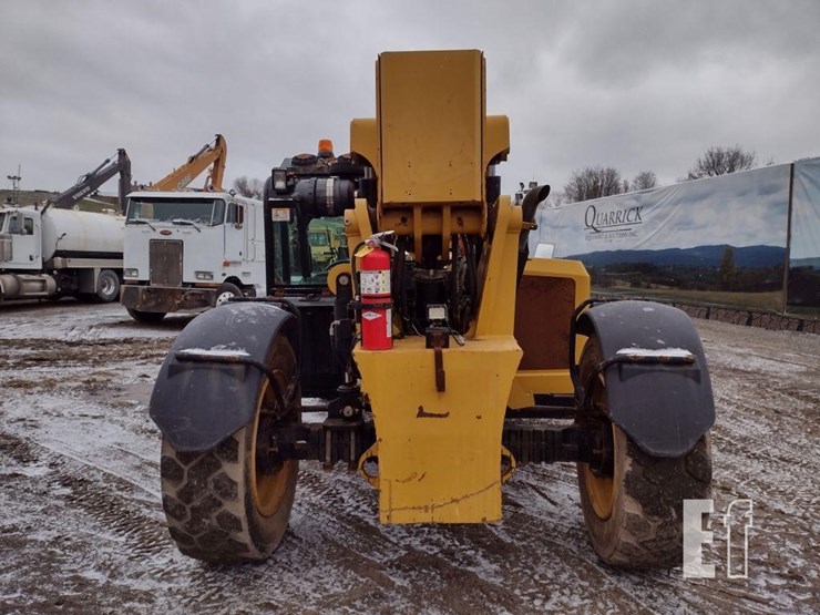 2015-caterpillar-tl1055c-image-4